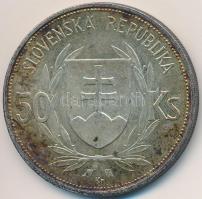 Szlovákia 1944. 50K Ag "Függetlenség 5. évfordulója" T:2,2- patina
Slovakia 1944. 50 Koru...