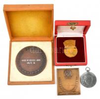 4db-os militária tétel: 1940. "Erdélyi részek felszabadulásának emlékére" cink kitüntetés ...