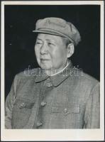 cca 1960 Képek a Kínai Népköztársaságból és Mao Ce-tungról, 4 db fotó, 20x15 cm /
cca 1960 Mao Zedo...
