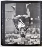 The best of the world's sport photography 1984. Kiadói kartonált kötés, papír védőborítóval, jó...