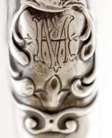 Növénymotívummal és emberfejjel díszített, monogramos ezüst (Ag.) fejű és botvégű sétapálca, jelzett...