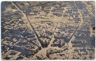 1920 Korai légifelvétel Budapestről: Kálvin tér, Bakáts tér, belső Ferencváros, fotólap, postán megküldve, 9×14 cm /  1920 An early aerophoto of Budapest: Calvin Square, Bakáts Square, inner Ferencváros, sent via post, 9×14 cm