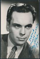 Rátonyi Róbert (1923-1992) magyar színművész, konferanszié, színházi rendező; író, publicista aláírása egy a művészt ábrázoló fotón, 9x6cm