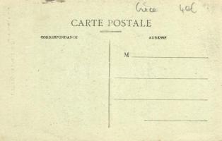 Athens, Le 4 juillet, dans un salon de l'hotel de Grande Bretagne, aprés le déjeuner offert par...