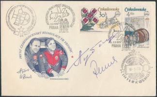 Alekszej Gubarev (1931-2015) és Vladimír Remek (1948- ) orosz ill. cseh űrhajósok aláírásai cseh űrhajós emlékborítékon