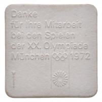 NSZK 1972. "Köszönet a müncheni olimpián végzett munkáért" porcelán plakett (59x59mm) T:2
...