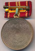 NDK 1973. "Népi Ellenőrzés Érdemérem" aranyozott kitüntetés mellszalagon T:2
GDR 1973. &q...