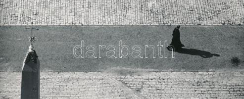 cca 1967 Horváth Lajos aláírt vintage fotóművészeti alkotása, és további két zsűritag aláírásával, 10x23,5 cm