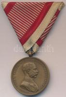 1914. "Ferenc József Bronz Vitézségi Érem" Br kitüntetés mellszalaggal. Szign.: Tautenhayn T:2  Hungary 1914. "Bronze Gallantry Medal" Br medal with ribbon. Sign: Tautenhayn C:XF