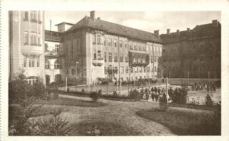 Kolozsvár, Cluj; Marianum, udvar; Joánovics Testvérek fényképészek / girl school, courtyard