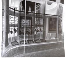 cca 1968 FŐMO hirdetőoszlopok, plakáthelyek Budapesten, 50 db szabadon felhasználható, jogdíjmentes ...