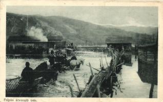 Folyón átvonuló trén, Az Érdekes Újság kiadása / WWI Hungarian soldiers crossing a river