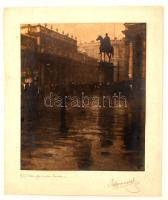 cca 1920 Kankowszky Ervin (1884-1945): Gróf Wellington szobra Londonban, nemeseljárással készült, aláírt vintage fotóművészeti alkotás, hozzáadva egy későbbi publikáció újságkivágását, 26x22 cm, karton 34x28 cm