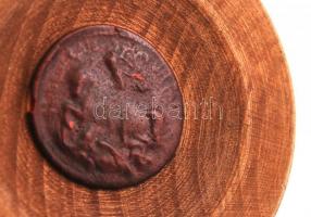 "Minium" feliratú festett fa doboz,kis kopásnyomokkal, d: 8 cm, m: 18 cm