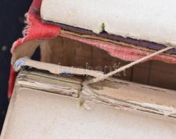 Petőfi Sándor összes költeményei. Hazai művészek rajzaival díszített képes kiadás. Bp., 1878, Athena...