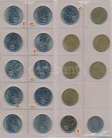 Tartalmas magyar fillér, forint gyűjtemény 2db albumba rendezve, benne: 1892-1902. 1f Br (11xklf) + ...