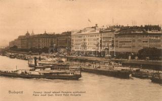 Budapest, Ferenc József rakpart, Hungária szálloda, Szent István gőzös