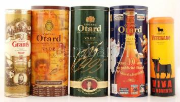 10 db különféle modern italos fémdoboz: Otard, Chivas Regal, Veterano, stb., jó állapotban, különöbö...