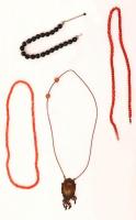 Vegyes bizsu tétel: tekla, korall, stb. nyakláncok, az egyik pót szemekkel, összesen 6 db