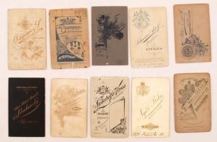 cca 1900 Különböző keményhátú kabinetfotó gyermekekről magyar és külföldi műtermekből benne Mai Manó...