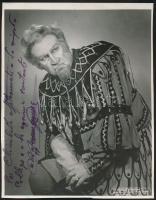 Matteo Manuguerra(1924-1998) tunéziai születésű francia operaénekes, bariton aláírása az őt ábrázoló fotón / autograph signature