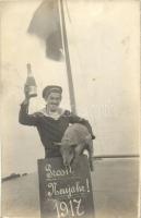 1917 Az SMS Temes monitorhajó vidám újévi üdvözletet / Hungarian mariner, K.u.K. Kriegsmarine, New Year greeting, fun photo