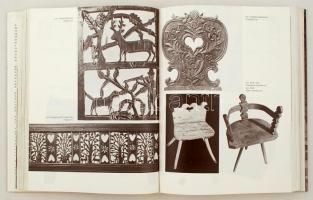 Balassa Iván, Ortutay Gyula: Magyar Néprajz. Bp., 1980, Corvina. Kiadói egészvászon-kötésben, szép á...