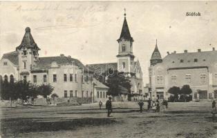 Siófok, Darányi Ignác tér, Gizella udvar (fa)