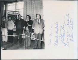 1979 Magyar sakkmesterek által aláírt és hazaküldött fotó varsói sakkversenyről Ribli Zoltán és mások alkalmi bélyegzésével / Chess contest special cancellation with autograph signatures