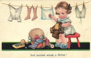 10 db RÉGI, gyerek motívumú képeslap, vegyes minőség / 10 old children motive postcards, mixed quali...