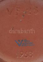 Goebel (1966) kislány, kerámia, kézzel festett, jelzett, hibátlan, 22cm