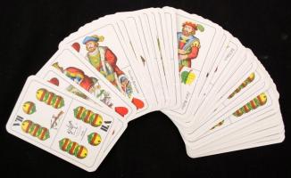 Piatnik römi kártya és Piatnik magyar kártya, eredeti dobozában, szép állapotban