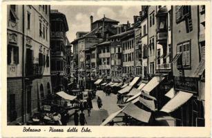 Bolzano, Bozen; Piazza delle Erbe / square, shop of Hans Reich