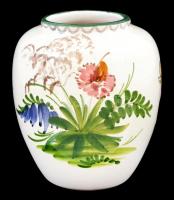 Ulmer keramik váza, kézzel festett,jelzett, máz alatti repedéssel, 12x9cm