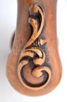 Katonai motívumos tajtékkő pipa fém szerelékekkel, "1809"(?) felirattal, jelzett ("J....