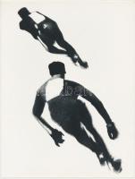 cca 1975 Gebhardt György (1910-1993): Gyorskorcsolya verseny, jelzés nélküli vintage fotóművészeti alkotás a szerző hagyatékából, 24x18 cm