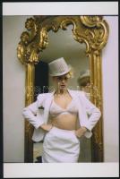 Bájos női cuccok az 1970-es évekből, 7 db korabeli professzionális reklámfotó negatívjáról készült m...