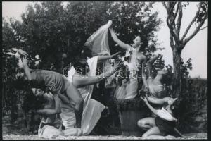 cca 1935 Bacchus imádása, Szentpál Olga tánccsoportjának szüreti jelenete, 3 db korabeli felvételről...