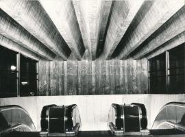 cca 1991 Budapest, Moszkva tér, a metró lejáró 3 és 4 lépcsős állapotában, Karai S. felvételei, aláí...