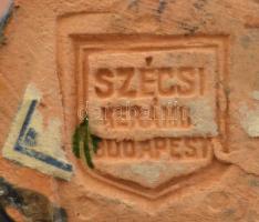 Szécsi mázas kerámia kisfiú, jelzett, kis sérüléssel, kopásnyomokkal, m: 11 cm