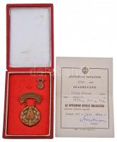 1967. "Az Építőipar Kiváló Dolgozója" Br kitüntetés miniatűrrel, tokban, igazolvánnyal T:1...
