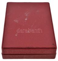 1967. "Az Építőipar Kiváló Dolgozója" Br kitüntetés miniatűrrel, tokban, igazolvánnyal T:1...