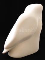 Héra József (1976- ): Madárcsalád, fehér márvány, jelzett, m: 19,5 cm