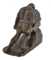 Kormos István (?-?): Kubikos. Festett gipsz, apró hibákkal, jelzett, m:21 cm, h: 25 cm