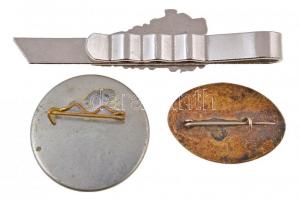 3db-os jelvény tétel, benne "Úttörő Kulturális Szemle", "Magyar Államvasutak - 30 év ...