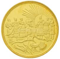 Csóka Zsuzsanna (1962-) 1996. "Millecentenárium Honfoglalás 896-1996" aranyozott Ag emlékérem sorszámozott tanúsítvánnyal eredeti dísztokban (11,9g/0.925/35mm) T:PP