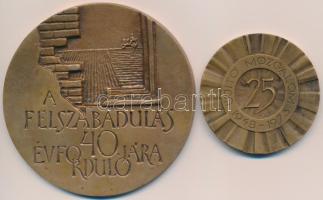 Fekete Géza (Dezső) (1939-) 1973. "Újító Mozgalom" Br emlékérem (59,5mm) + 1985. "A felszabadulás 40. évfordulójára" egyoldalas Br plakett (95mm) T:2