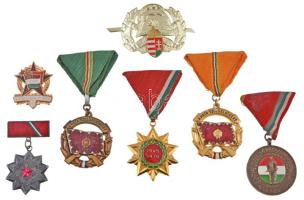 7db klf jelvény és kitüntetés, közte ~1960. "A Kisipari Szövetkezet Kiváló Dolgozója" fém kitüntetés, "A Haza Szolgálatáért arany fokozata" zománcozott aranyozott Br kitüntetés mellszalagon T:2