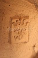 VF(koronás) jelzéssel: virágot szedő lány,kézzel festett, mázas kerámia, hibátlan, 6x6cm