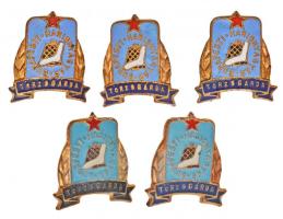 ~1970. "Budapesti Harisnyagyár Törzsgárda" 5db zománcozott fém jelvény T:2